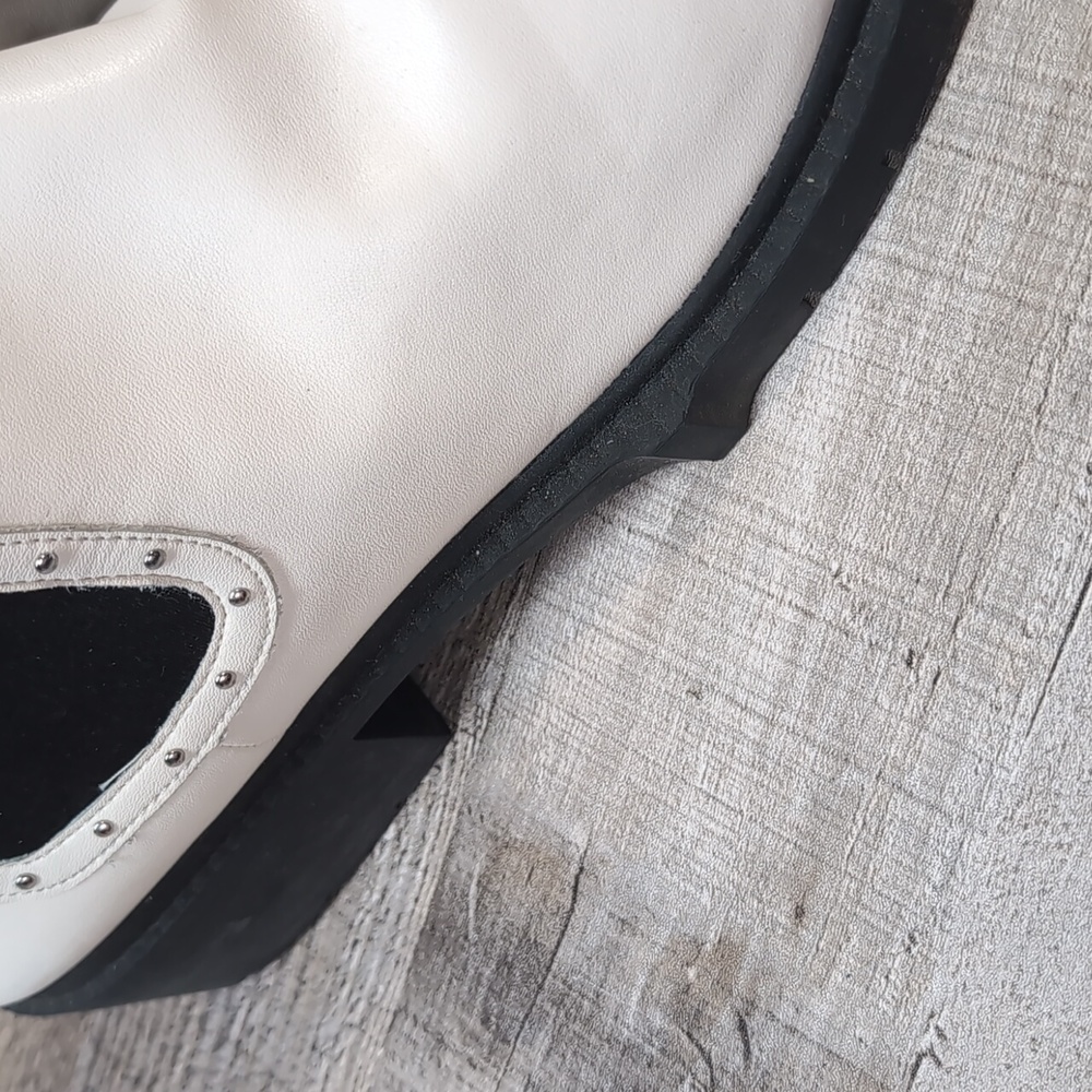 Coach White and Black Leather Boots - Picture 11 of 14